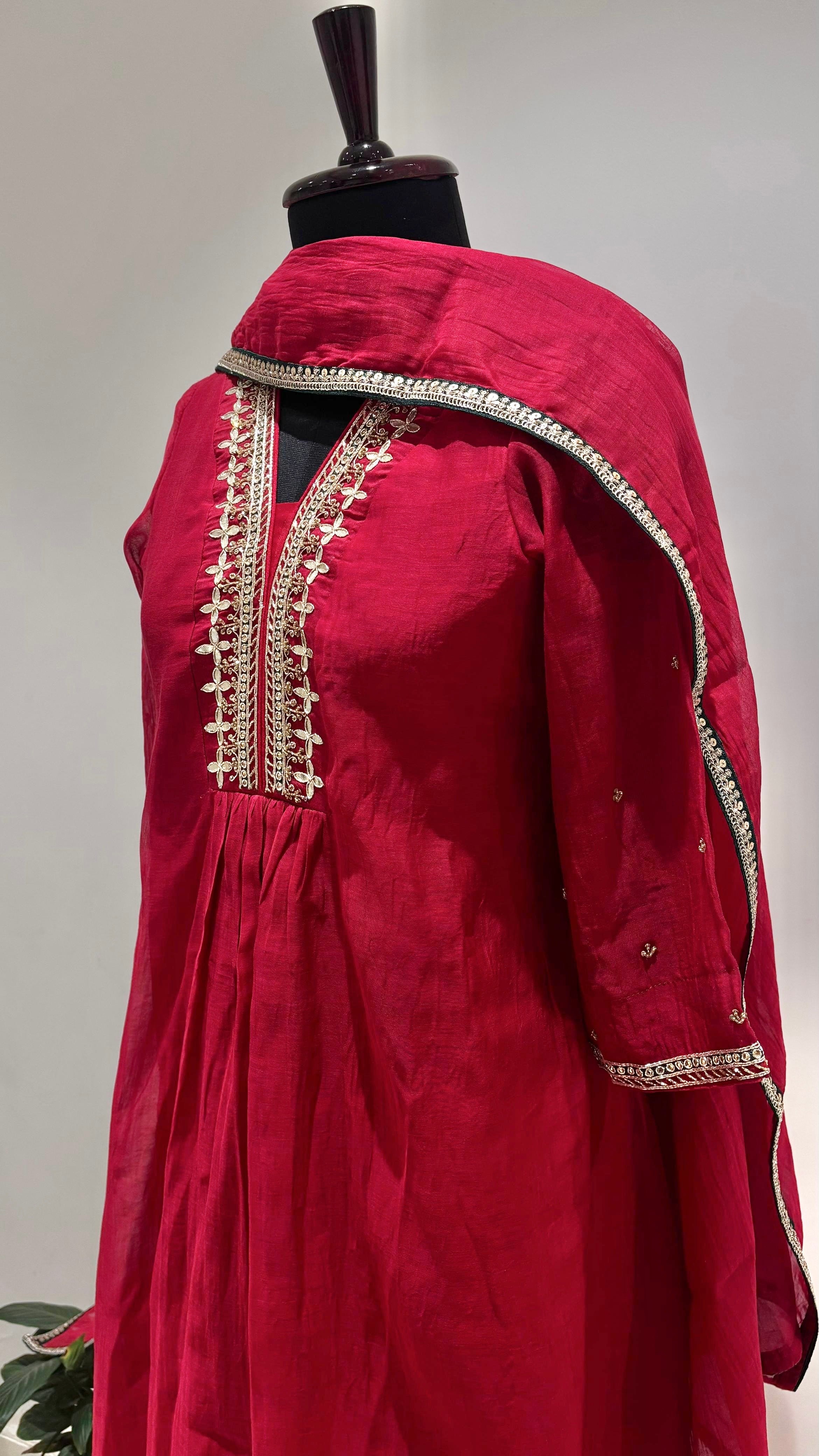 Ruhani Scarlet Grace