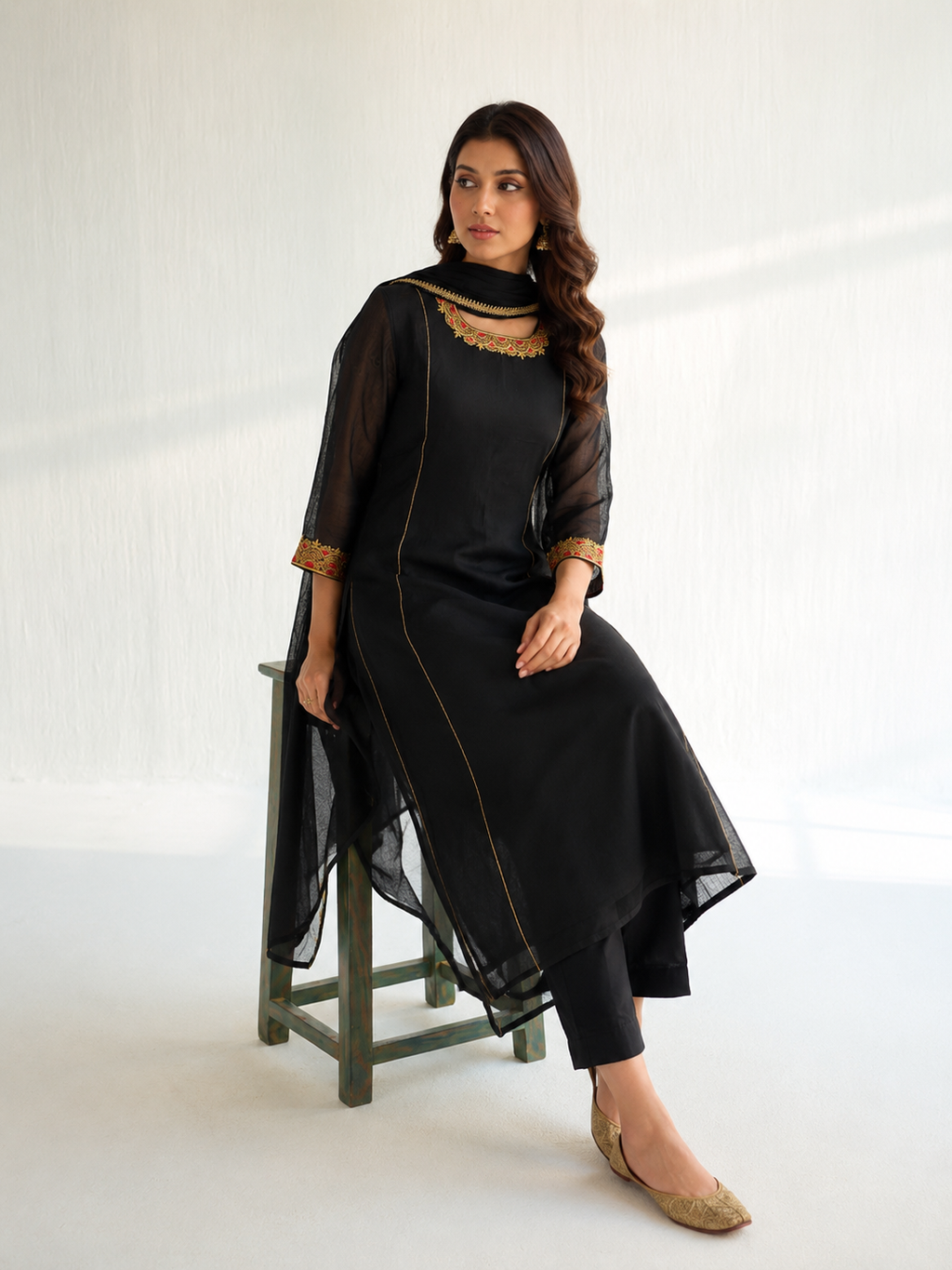 ✨ Noir Maharani ✨