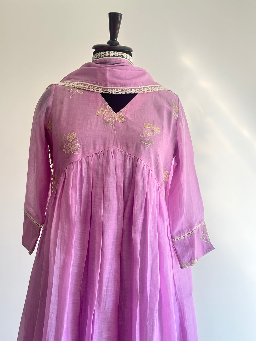 Lilac Noor