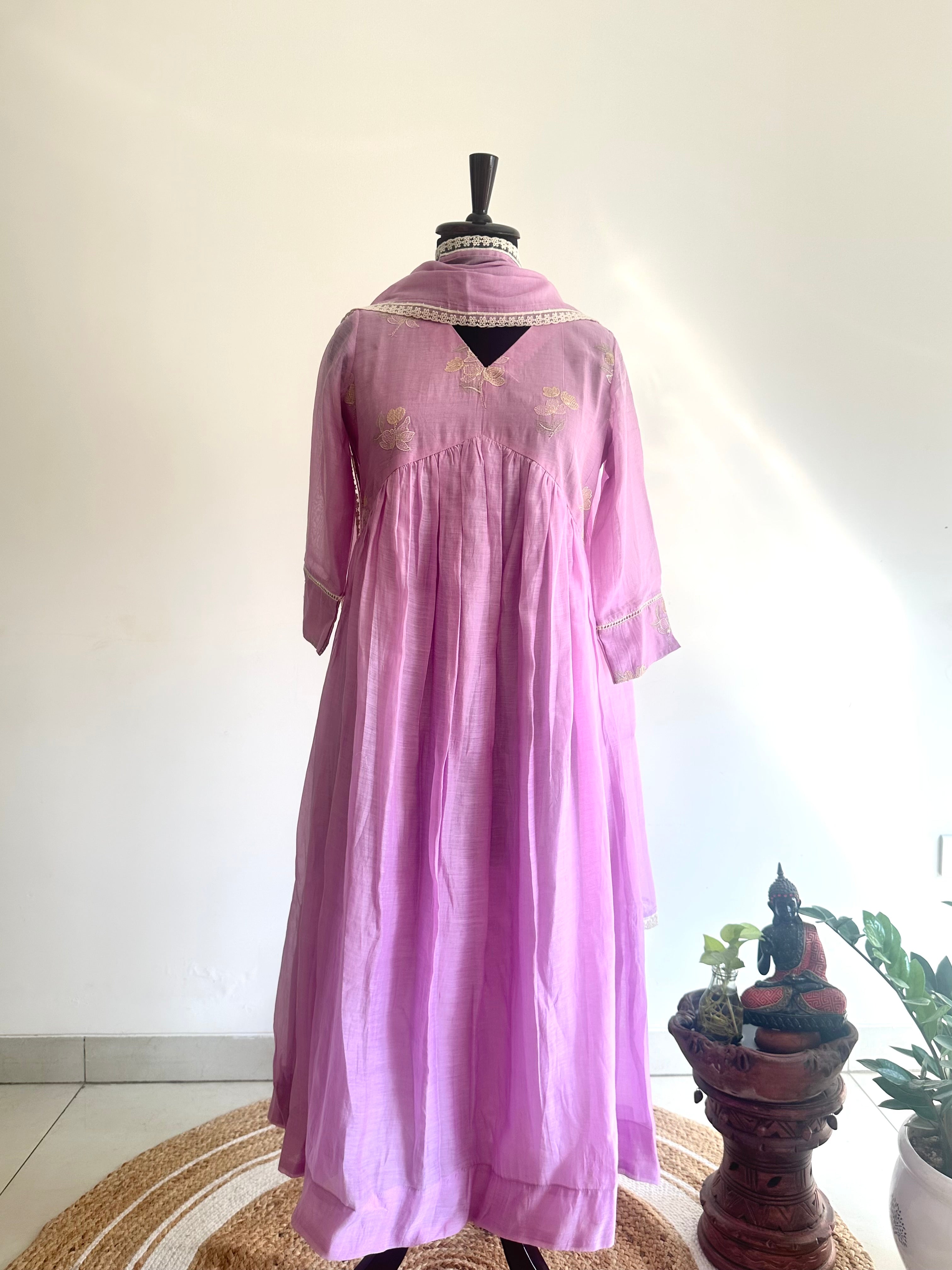 Lilac Noor